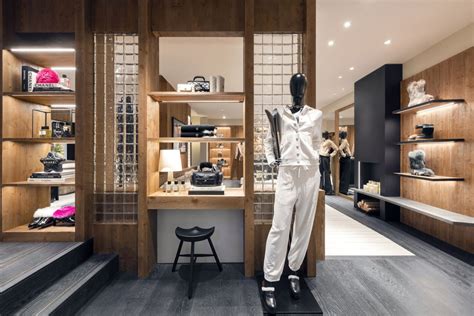 CHANEL's Seasonal Boutiques in Courchevel & Gstaad.